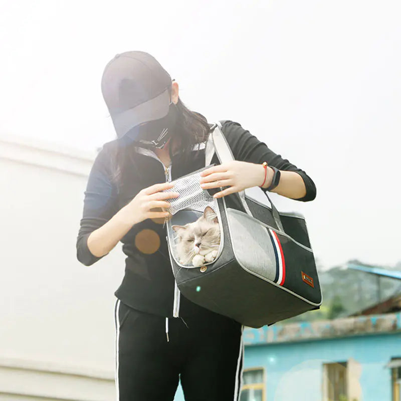 Pet Shoulder Carrier Bag for Cats and Dogs, Breathable Bag
